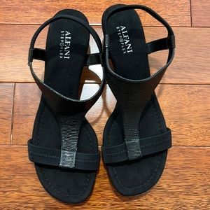 ALFANI Step n Flex low heel sandals